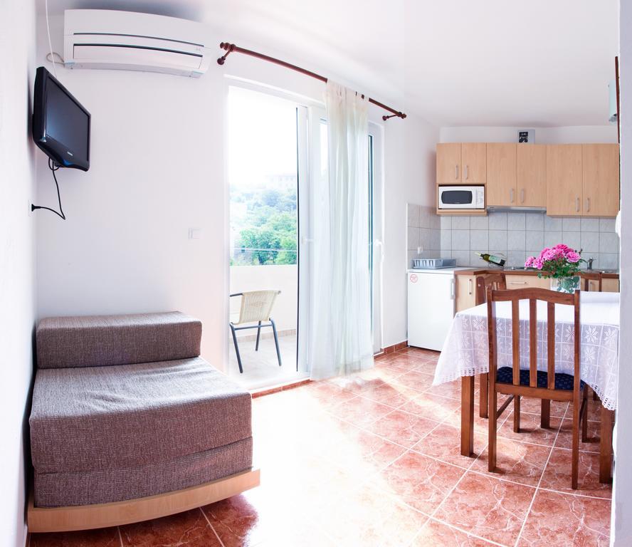Apartment Sangaleti Lastovo Экстерьер фото